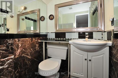 1901 - 10 Martha Eaton Way, Toronto, ON - Indoor Photo Showing Bathroom