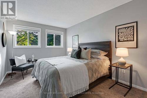 1321 Valerie Crescent, Oakville, ON - Indoor Photo Showing Bedroom