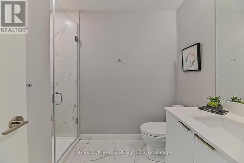 N337 - 7 Golden Lion Heights, Toronto, ON - Indoor Photo Showing Bathroom