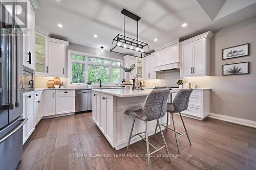 4605 Hancock Road, Clarington, ON - Indoor Photo Showing Kitchen With Upgraded Kitchen