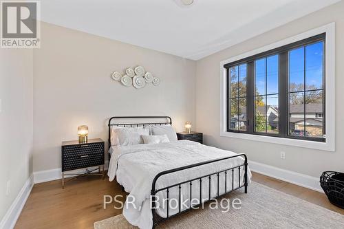 308 Appleby Line, Burlington, ON - Indoor Photo Showing Bedroom