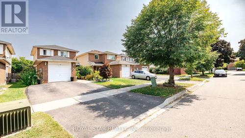 8 Sunshade Place, Brampton, ON - Outdoor With Facade