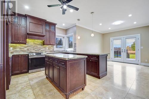 9153 Eighth Line, Halton Hills, ON - Indoor Photo Showing Kitchen With Upgraded Kitchen