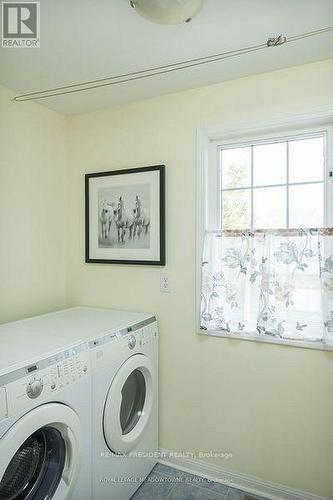 1339 Marshall Crescent, Milton, ON - Indoor Photo Showing Laundry Room