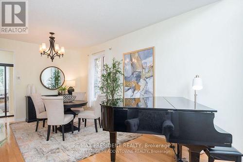 1339 Marshall Crescent, Milton, ON - Indoor Photo Showing Dining Room