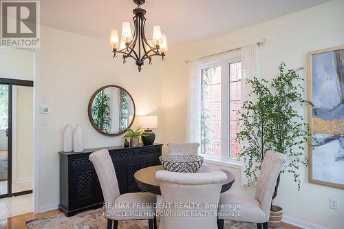 1339 Marshall Crescent, Milton, ON - Indoor Photo Showing Dining Room