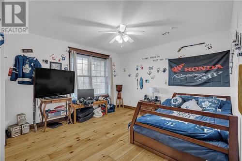 16214 Northfield Road, Lunenburg, ON - Indoor Photo Showing Bedroom