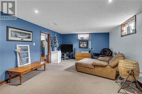 16214 Northfield Road, Lunenburg, ON - Indoor