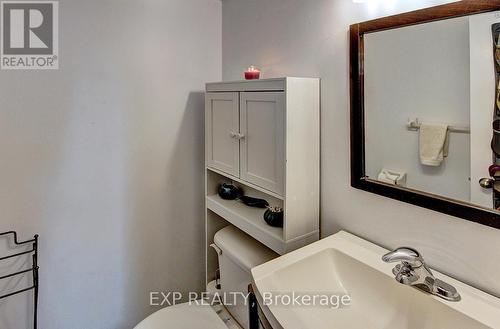 111 - 733 Deveron Crescent, London, ON - Indoor Photo Showing Bathroom