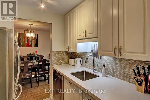 111 - 733 Deveron Crescent, London, ON - Indoor Photo Showing Kitchen