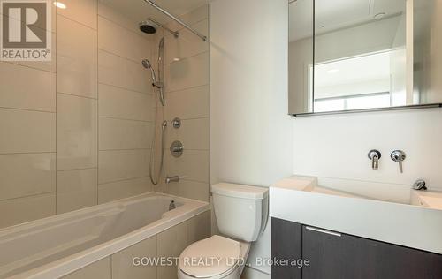 3803 - 15 Lower Jarvis Street, Toronto, ON - Indoor Photo Showing Bathroom