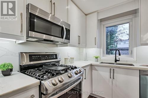 427 Strathmore Boulevard, Toronto, ON - Indoor Photo Showing Kitchen With Double Sink With Upgraded Kitchen