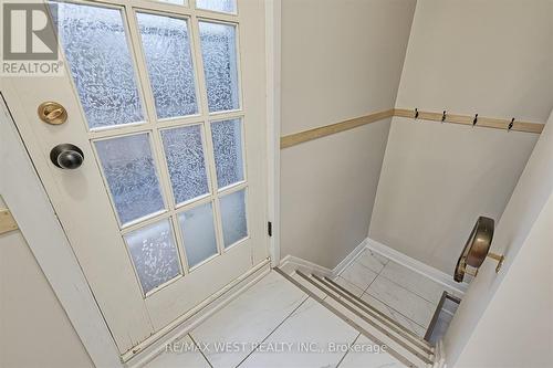 427 Strathmore Boulevard, Toronto, ON - Indoor Photo Showing Other Room