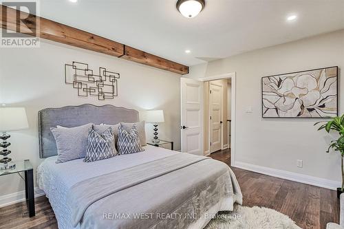 427 Strathmore Boulevard, Toronto, ON - Indoor Photo Showing Bedroom