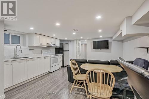 427 Strathmore Boulevard, Toronto, ON - Indoor