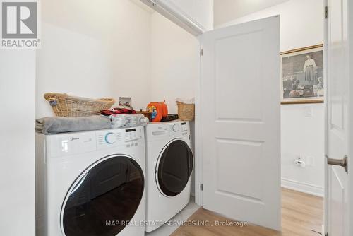 81 Season Crescent, Wasaga Beach, ON - Indoor Photo Showing Laundry Room