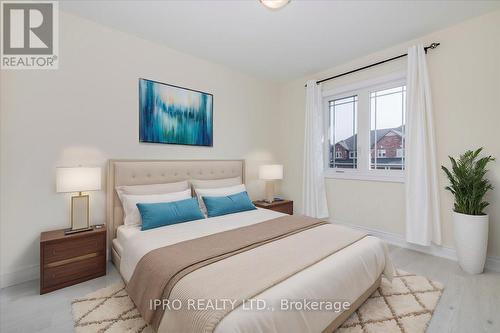 78 Lorne Thomas Place, New Tecumseth, ON - Indoor Photo Showing Bedroom