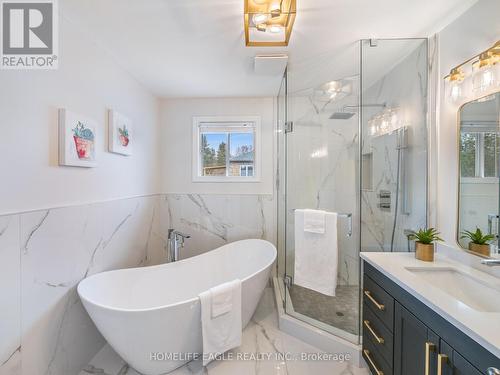 2200 Richard Street, Innisfil, ON - Indoor Photo Showing Bathroom