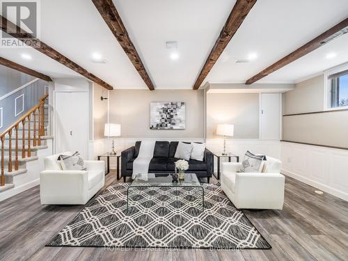 2200 Richard Street, Innisfil, ON - Indoor Photo Showing Living Room