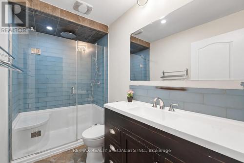 14 Fontaine Court, Brampton, ON - Indoor Photo Showing Bathroom