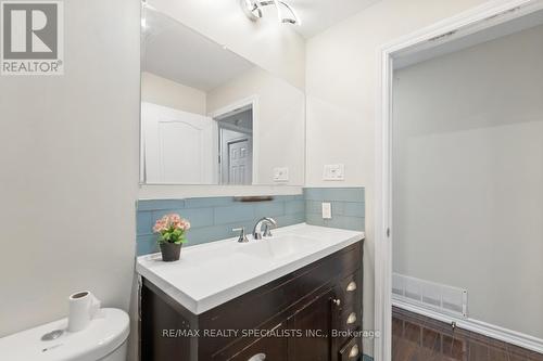 14 Fontaine Court, Brampton, ON - Indoor Photo Showing Bathroom