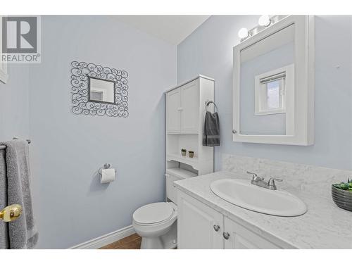 1186 Currie Avenue, Chase, BC - Indoor Photo Showing Bathroom