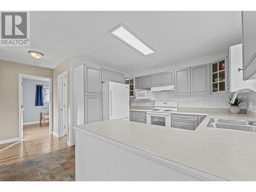 1186 Currie Avenue, Chase, BC - Indoor Photo Showing Kitchen With Double Sink