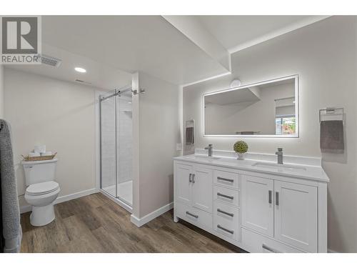 1186 Currie Avenue, Chase, BC - Indoor Photo Showing Bathroom