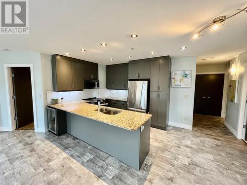 326 Mara Lake Lane Unit# 506, Sicamous, BC - Indoor Photo Showing Kitchen With Double Sink