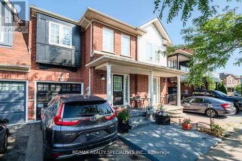 1609 Avonmore Square, Pickering, ON - Outdoor