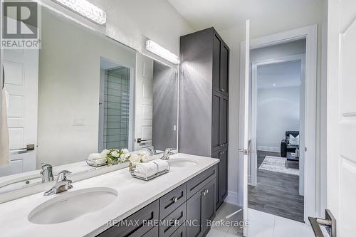 157 Klein Mills Road, Vaughan, ON - Indoor Photo Showing Bathroom