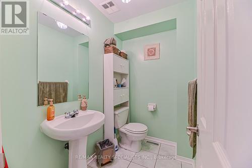 22 Lent Crescent, Brampton, ON - Indoor Photo Showing Bathroom