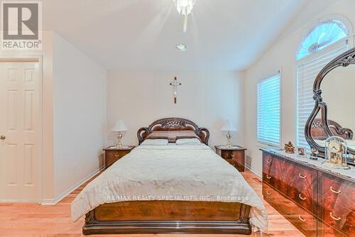 22 Lent Crescent, Brampton, ON - Indoor Photo Showing Bedroom