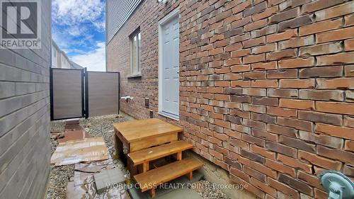 25 Doug Foulds Way E, Brant, ON - Outdoor