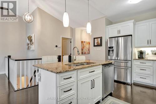 35 Viking Lane, Norfolk, ON - Indoor Photo Showing Kitchen With Double Sink With Upgraded Kitchen