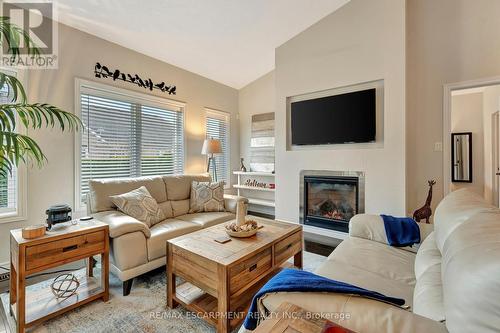 35 Viking Lane, Norfolk, ON - Indoor Photo Showing Living Room With Fireplace