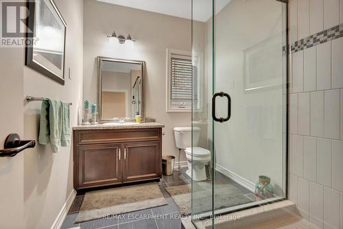 35 Viking Lane, Norfolk, ON - Indoor Photo Showing Bathroom