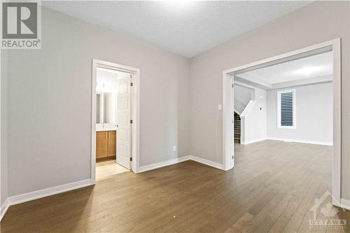 667 Fenwick Way, Ottawa, ON - Indoor Photo Showing Other Room