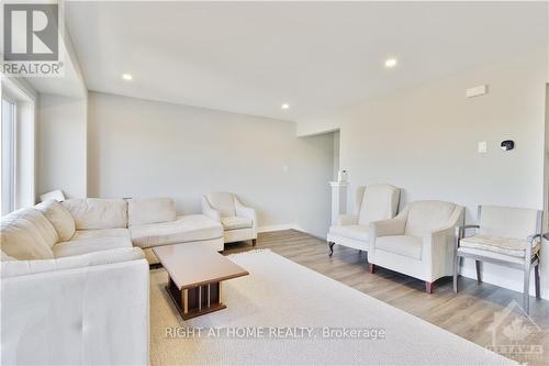 36 Limnos Lane, Ottawa, ON - Indoor Photo Showing Living Room