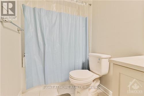 36 Limnos Lane, Ottawa, ON - Indoor Photo Showing Bathroom