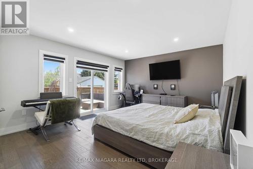 52 Ghent Street, St. Catharines (442 - Vine/Linwell), ON - Indoor Photo Showing Bedroom