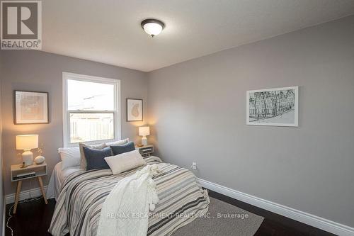 Main - 551 Barnaby Street, Hamilton, ON - Indoor Photo Showing Bedroom