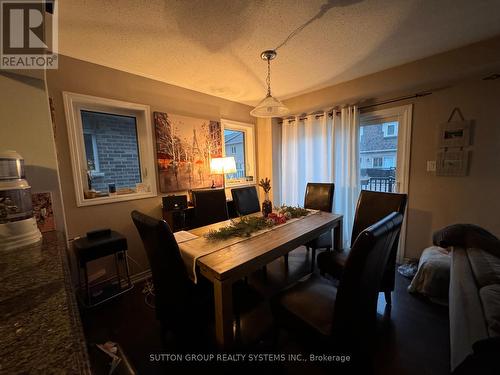 286 Ellen Davidson Drive, Oakville, ON - Indoor Photo Showing Dining Room