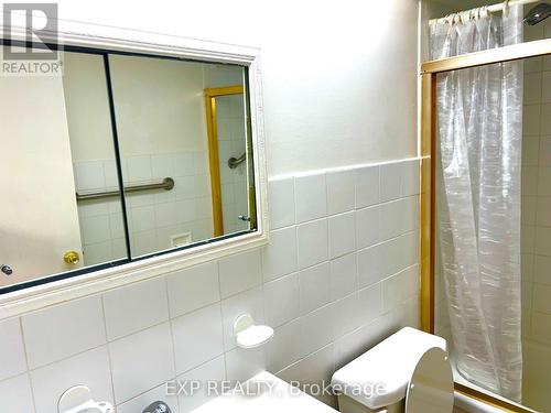 57 - 39 Lexington Avenue, Toronto, ON - Indoor Photo Showing Bathroom