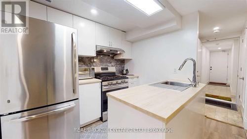 #1 & 2 - 31 Lynch Road, Toronto, ON - Indoor Photo Showing Kitchen