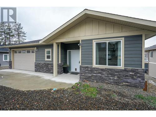 8752 Palmer Place, Summerland, BC - Outdoor