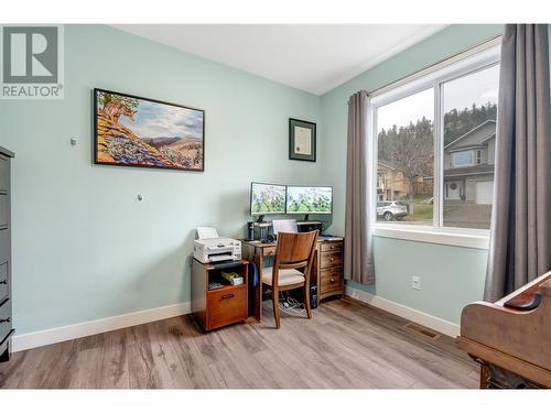 8752 Palmer Place, Summerland, BC - Indoor Photo Showing Office