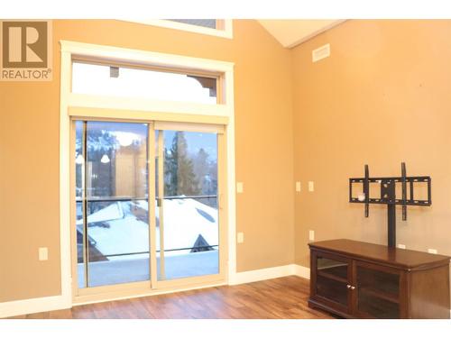 9100 Mackie Drive Unit# 210, Coldstream, BC - Indoor Photo Showing Other Room