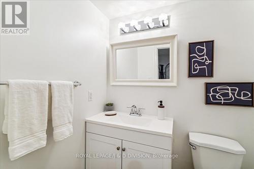 365B Roehampton Avenue, Toronto, ON - Indoor Photo Showing Bathroom