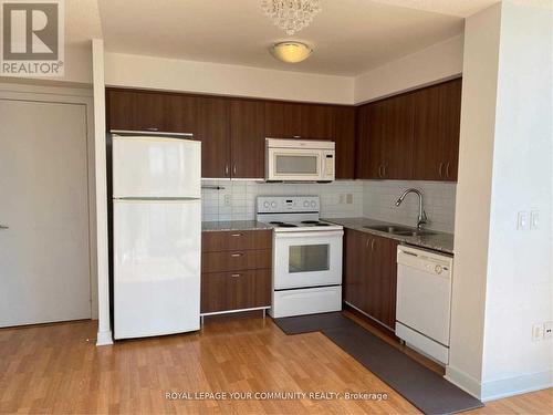 1404 - 5740 Yonge Street, Toronto, ON - Indoor Photo Showing Kitchen